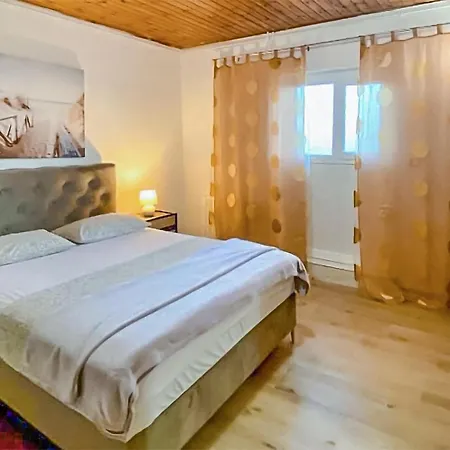 Cozy In Sveti Filip i Jakov